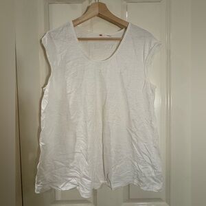 Uniqlo Women's Cream Tank Top. Size XL